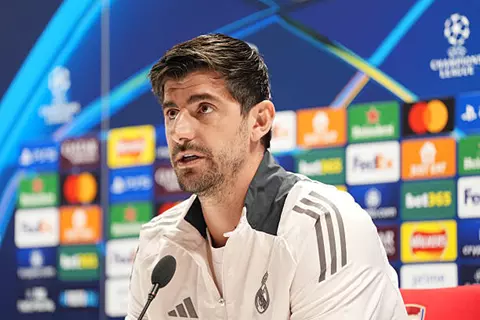 كورتوا: تعافيت من الإصابة.. ونعرف كيف ندافع ضد أرسنال